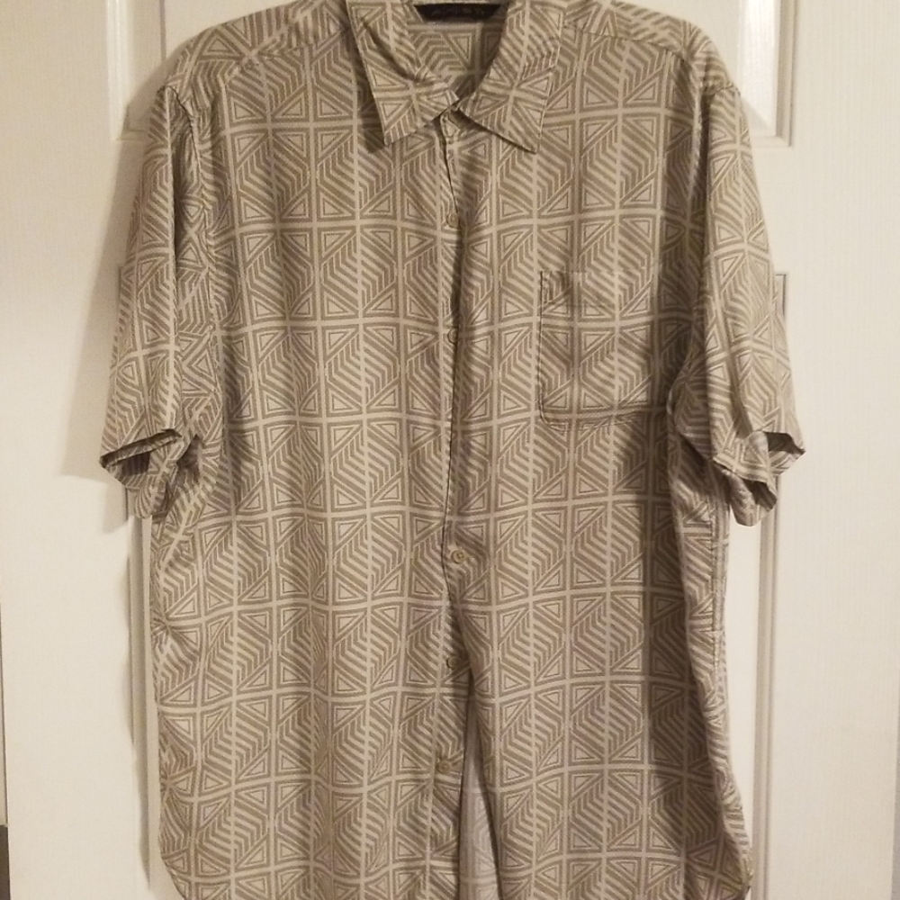 Axist Print Button up